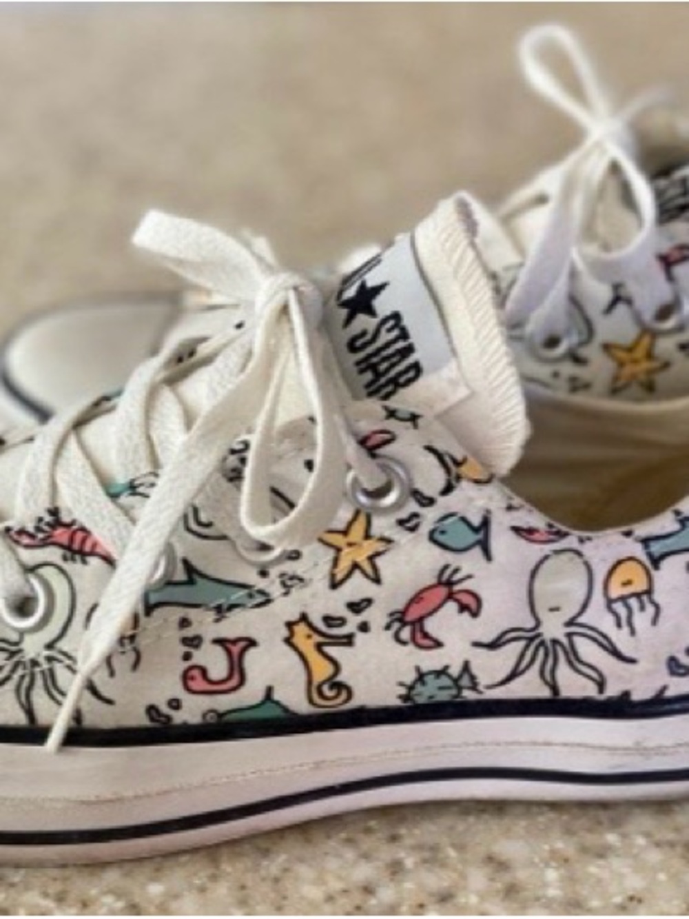 Converse White Women’s Sneakers with Multicolor Ocean Motif - Picture 2 of 6